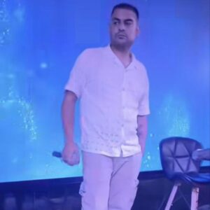 دانلود آهنگ روح الله کرمی وقتی برام میخندید میگفتم او خدام بود دانلود آهنگ روح الله کرمی وقتی برام میخندید میگفتم او خدام بود